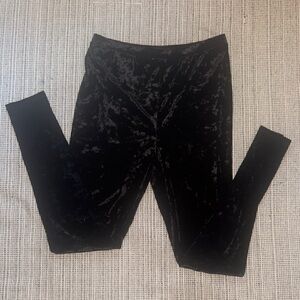 Wild Pearl Black Velvet Leggings with Plush Texture